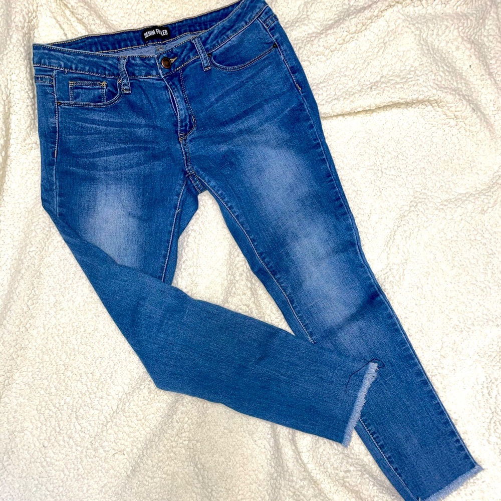 Boutique crop jeans